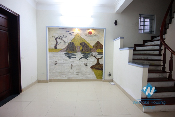 Unfurnished cheap 4 floors house for rent in Tayho 